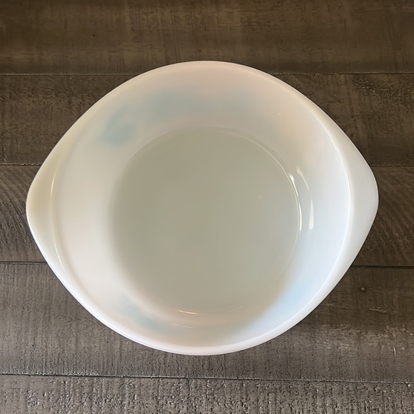 Blue Flower Glasbake 2 qt Dish - Picture 2 of 6